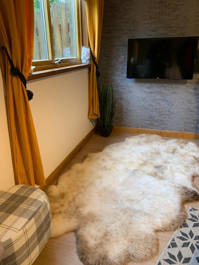 Aaron's Bothy